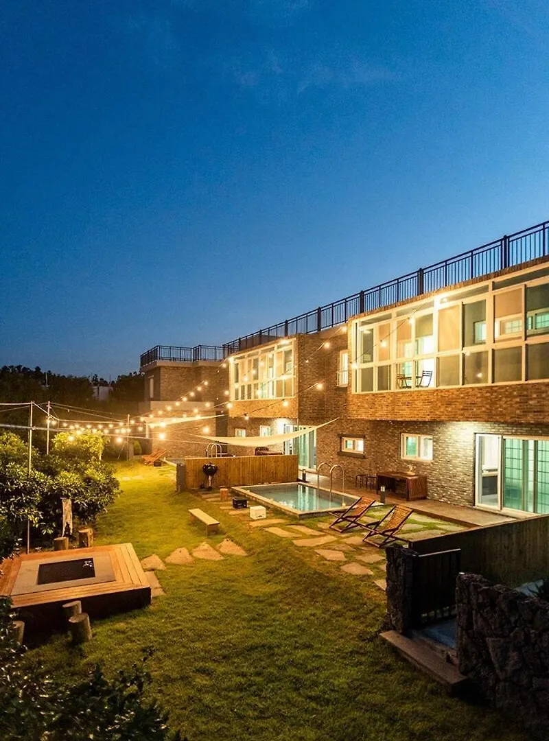 Daeheulrie Pension Csedzsu Villa